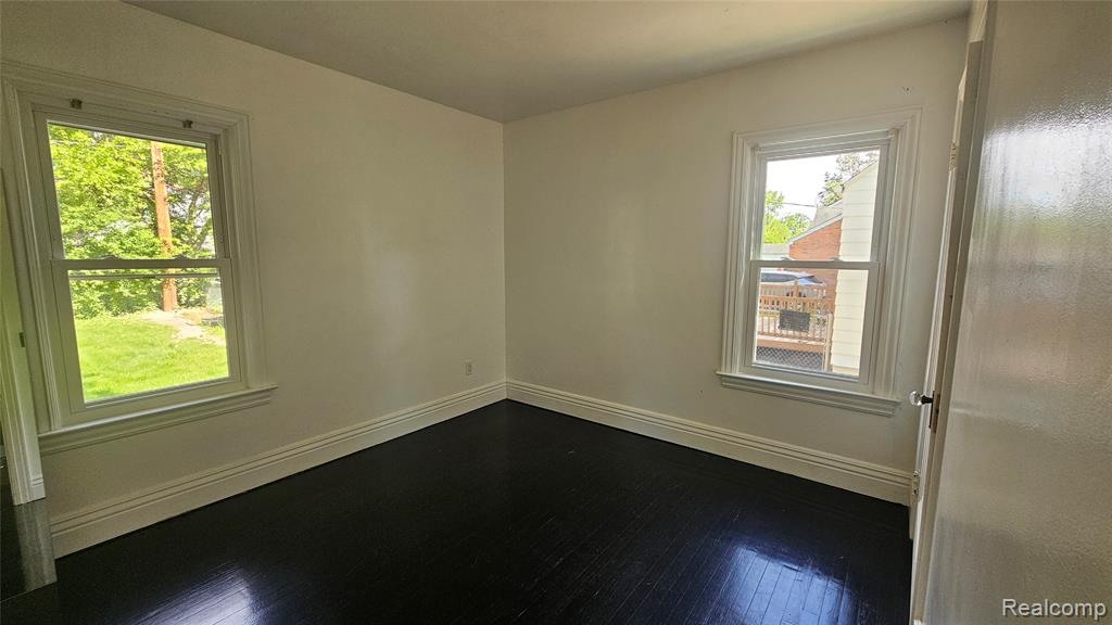 211 Starr Avenue Property Photo 18