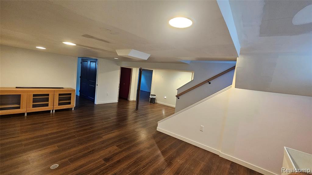 211 Starr Avenue Property Photo 20