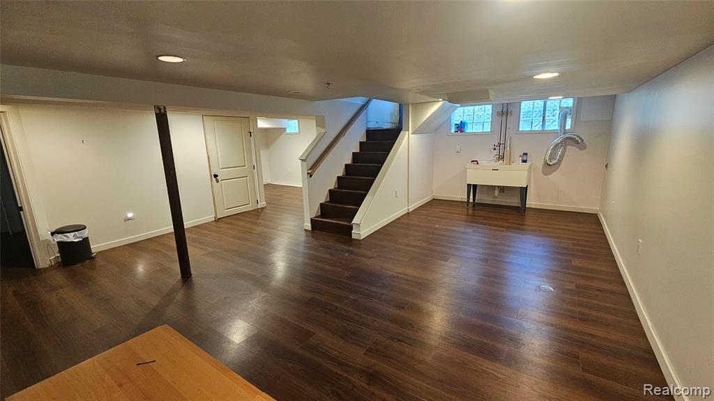 211 Starr Avenue Property Photo 21