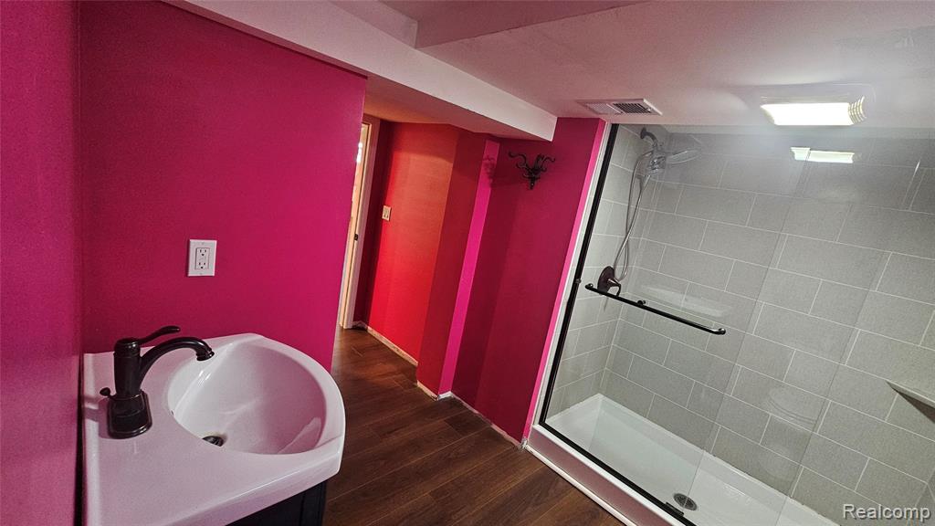 211 Starr Avenue Property Photo 24