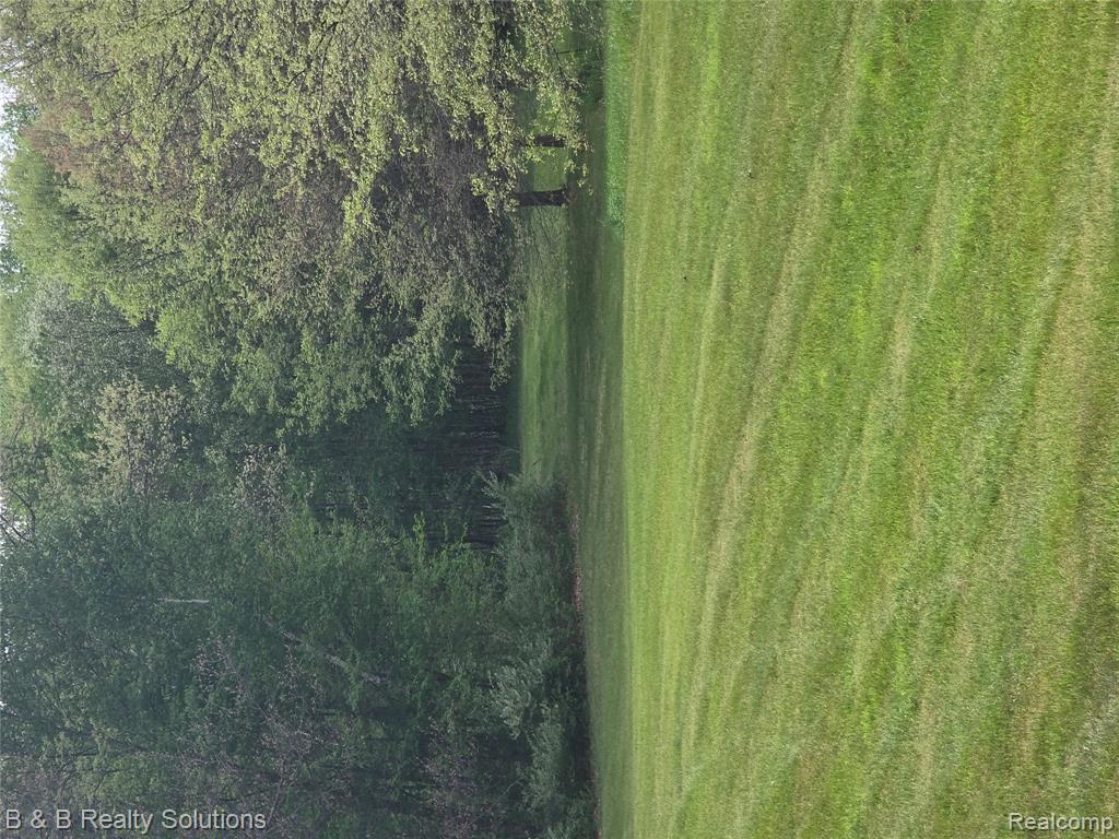Unit 12 Sheryl Court Property Photo 1