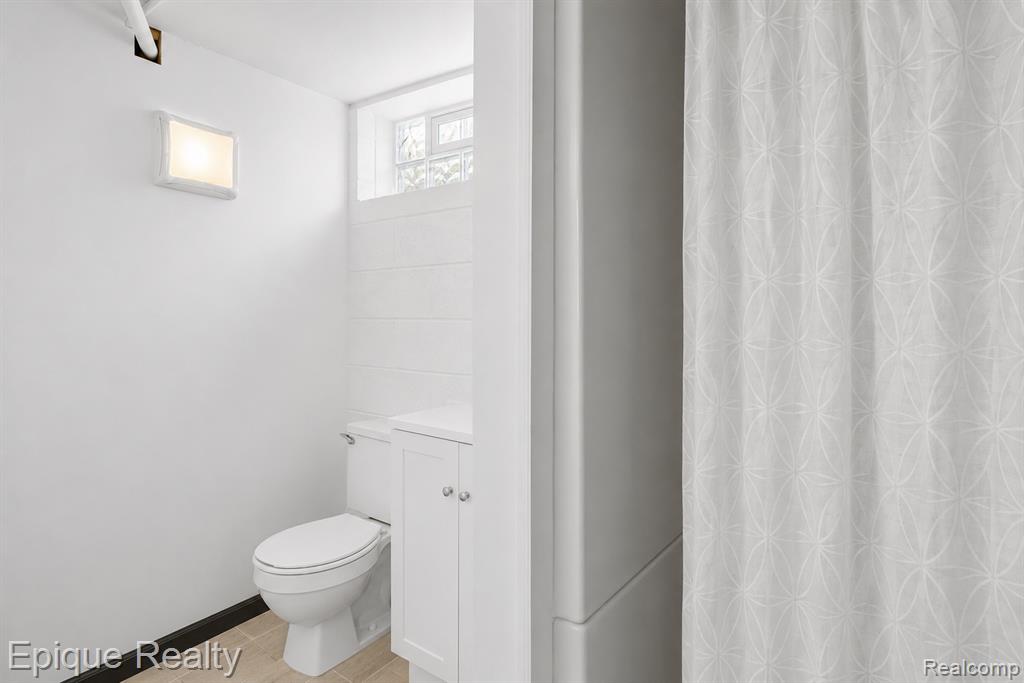 29087 Howard Avenue Property Photo 19