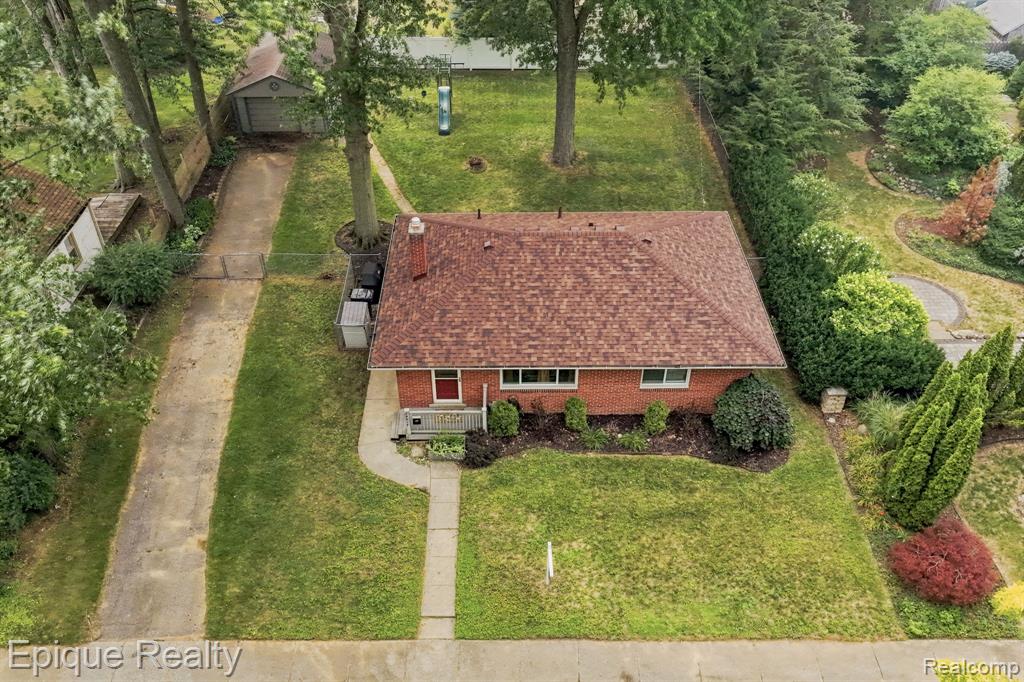 29087 Howard Avenue Property Photo 29