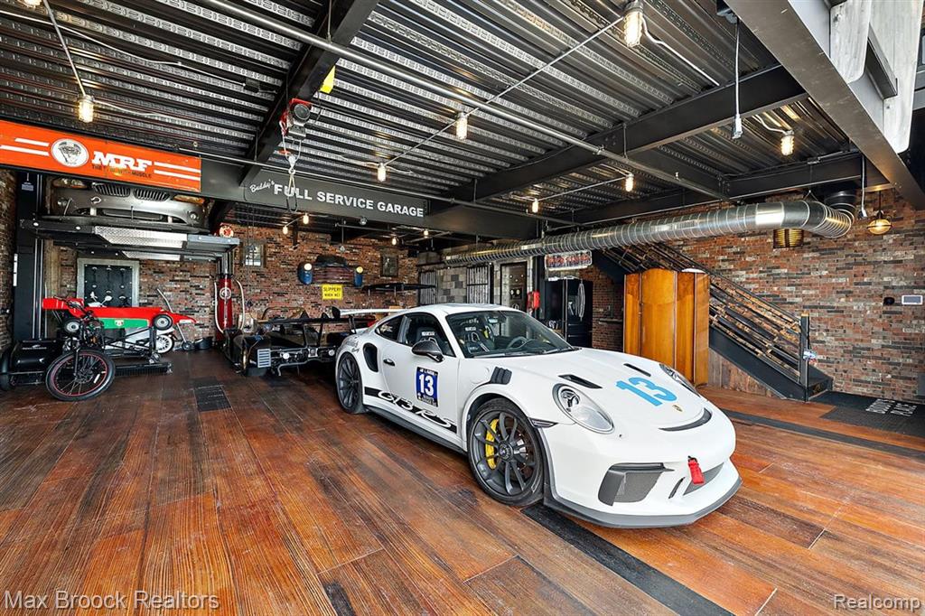 148 Pit Lane Property Photo 30