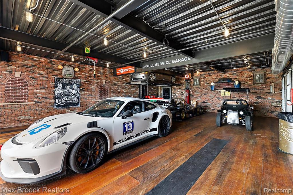 148 Pit Lane Property Photo 31