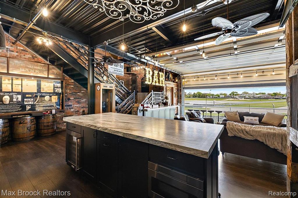148 Pit Lane Property Photo 47