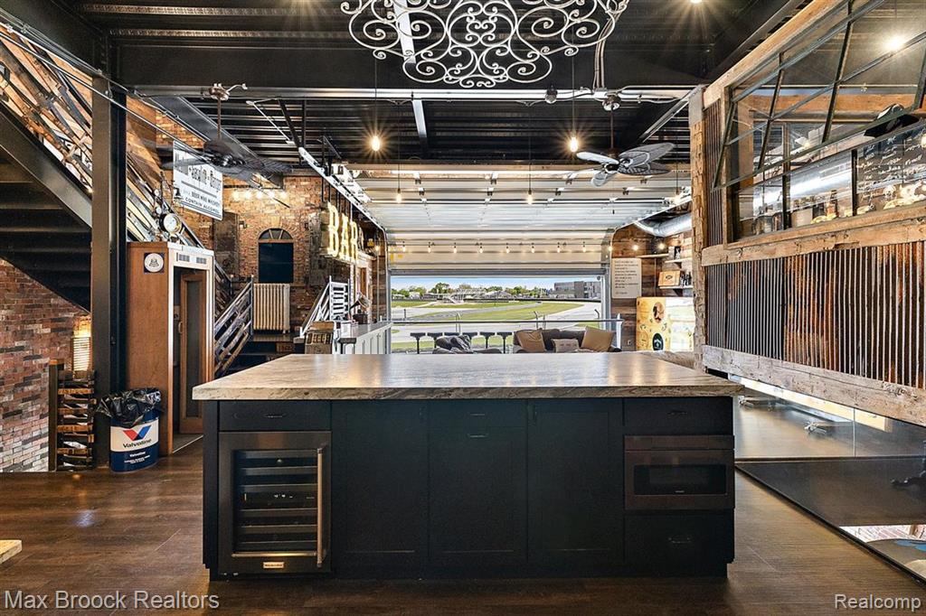 148 Pit Lane Property Photo 49