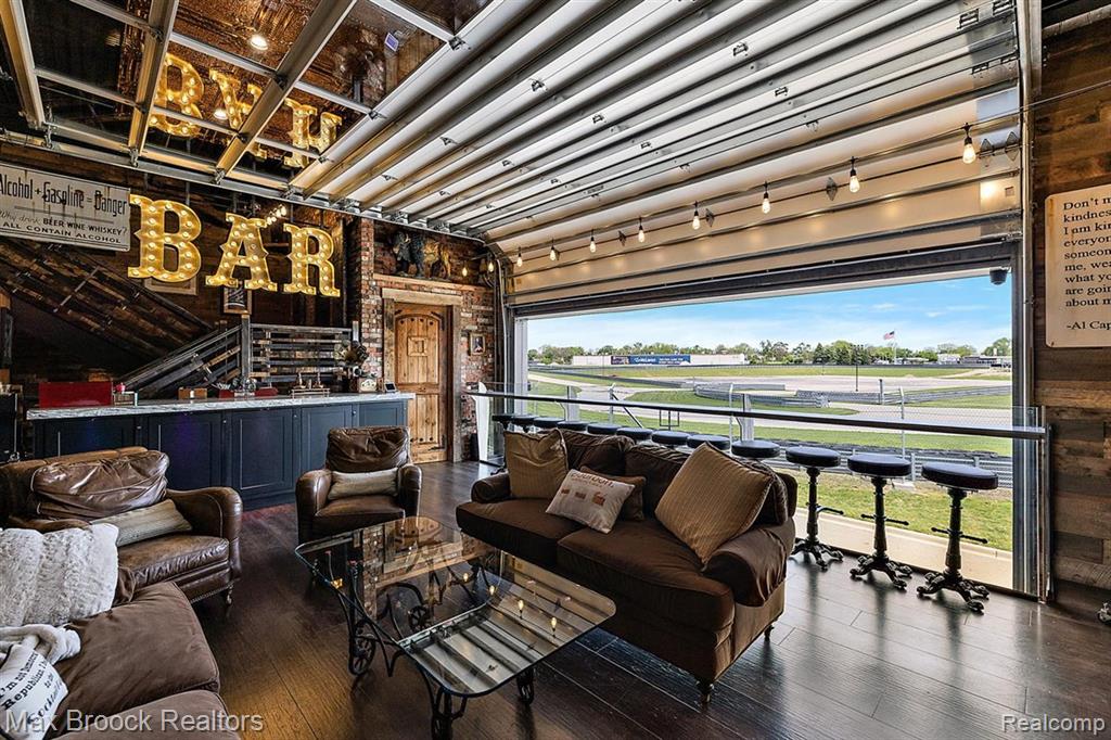 148 Pit Lane Property Photo 56