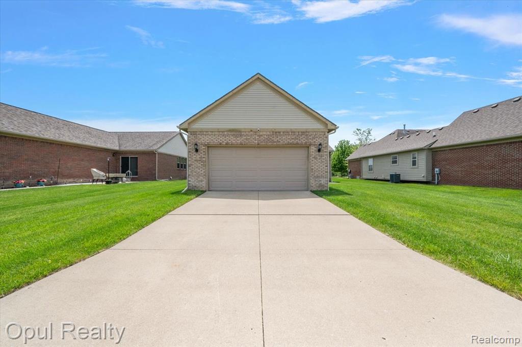 23934 Meadows Avenue Property Photo 36