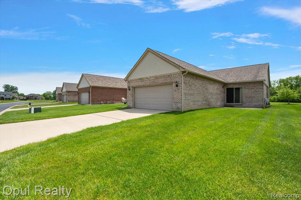 23934 Meadows Avenue Property Photo 38