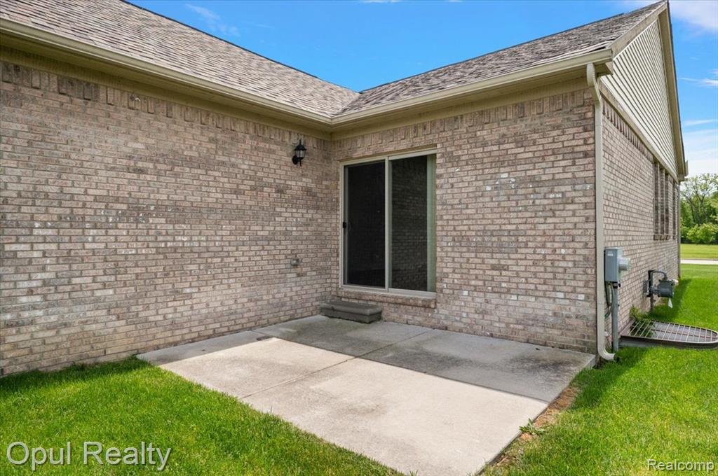 23934 Meadows Avenue Property Photo 40