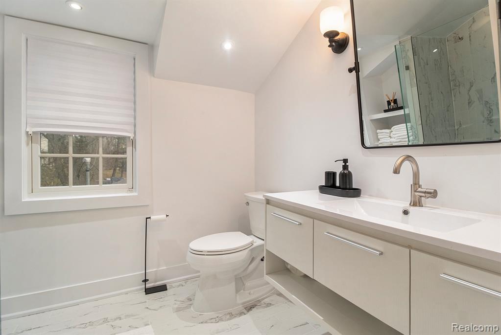 26580 Wellington Road Property Photo 37