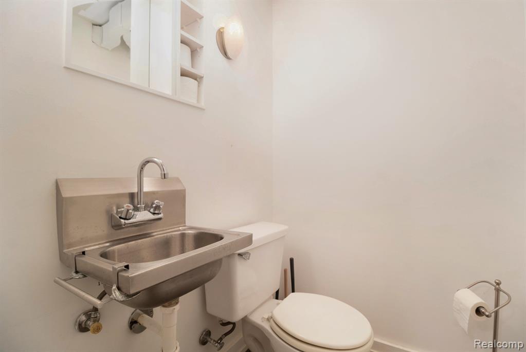 26580 Wellington Road Property Photo 43