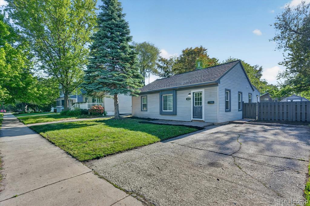 3024 Wolcott Street Property Photo 1