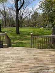 759 Geneva Property Photo 17