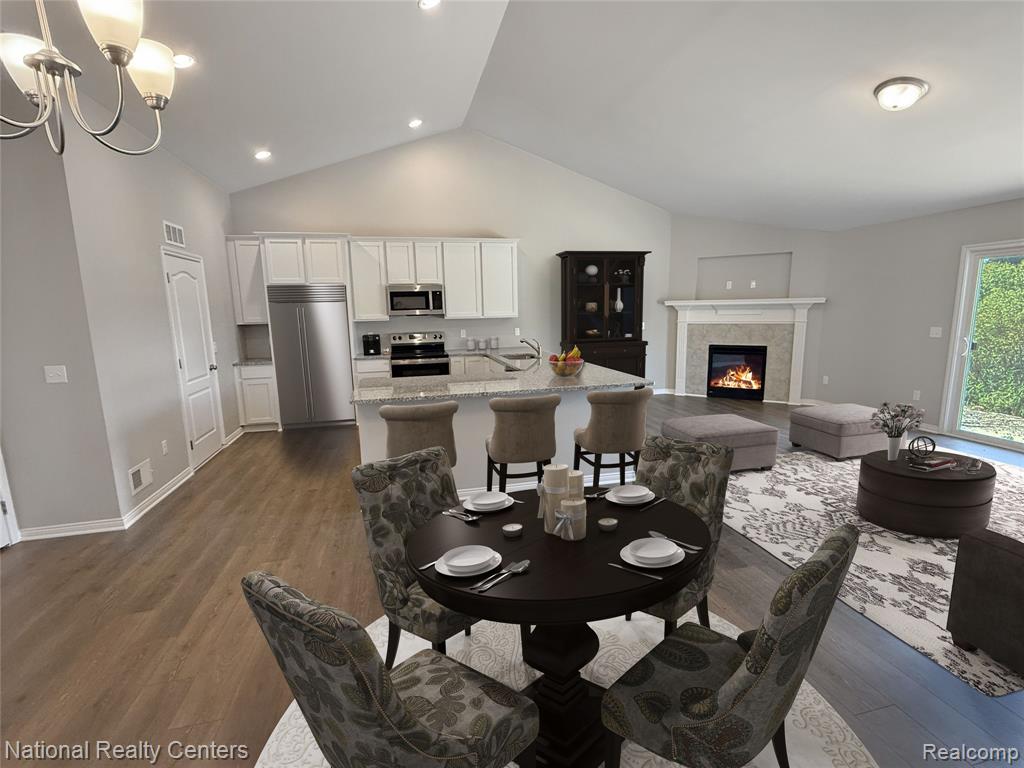 305 Devonshire Drive Property Photo 16