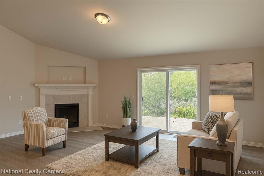 305 Devonshire Drive Property Photo 19