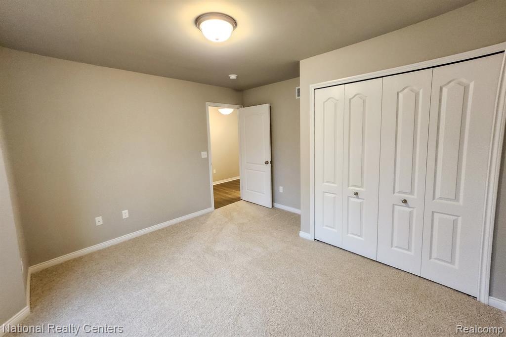 305 Devonshire Drive Property Photo 27