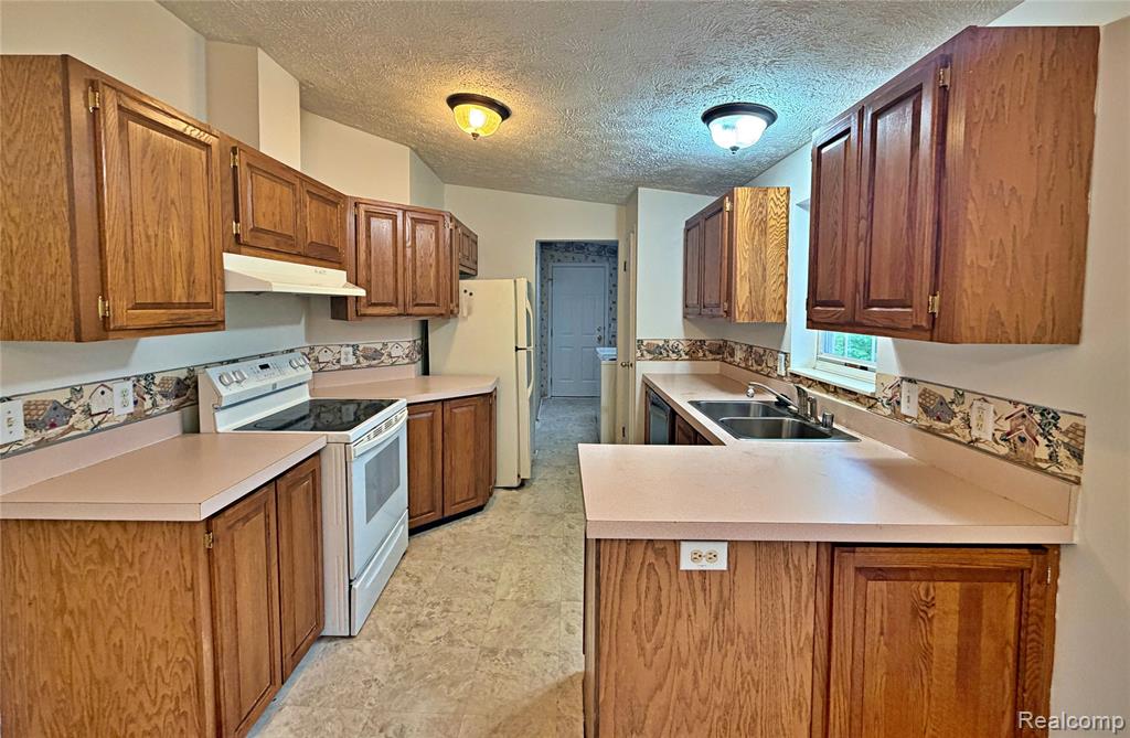 2801 Lackie Road Property Photo 8