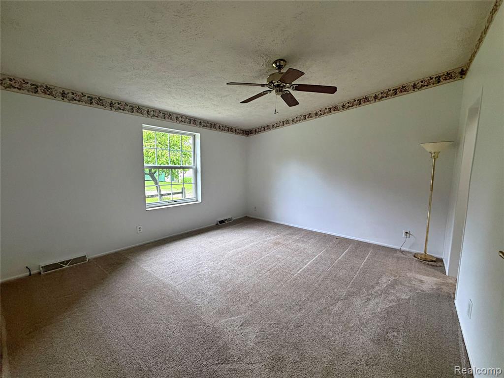 2801 Lackie Road Property Photo 9