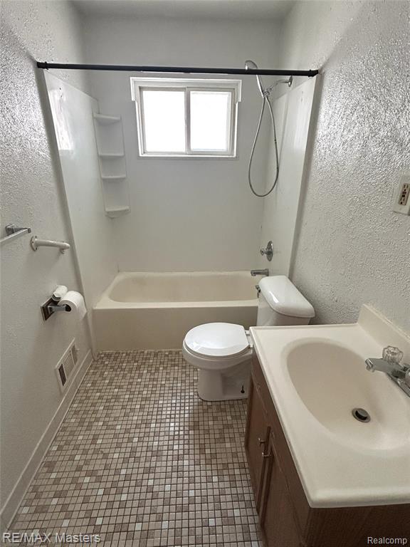 4210 Hazel Avenue Property Photo 7