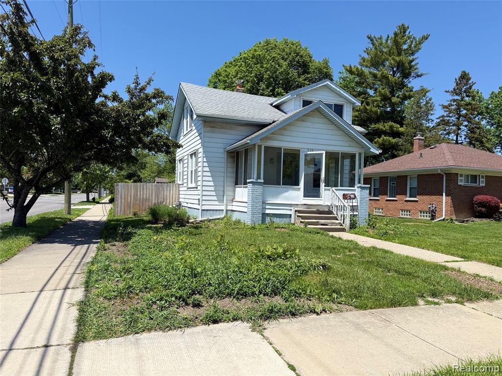 834 W Houstonia Avenue Property Photo 1