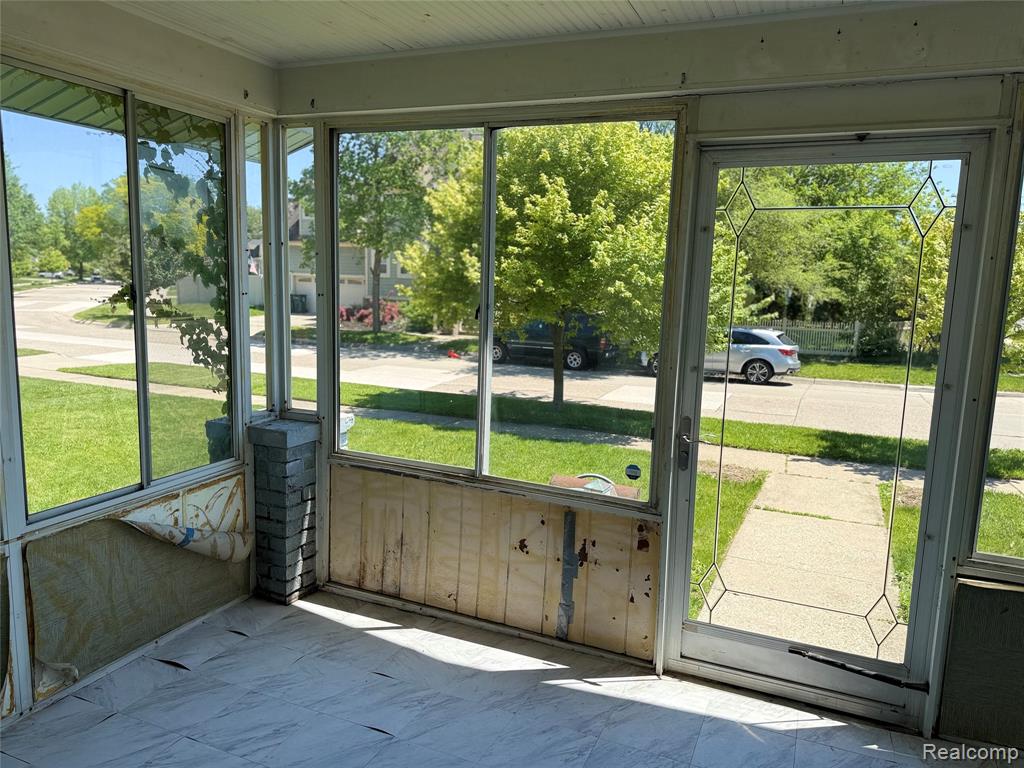 834 W Houstonia Avenue Property Photo 10