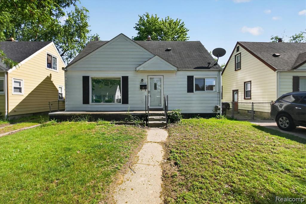 33953 Glover Street Property Photo 1
