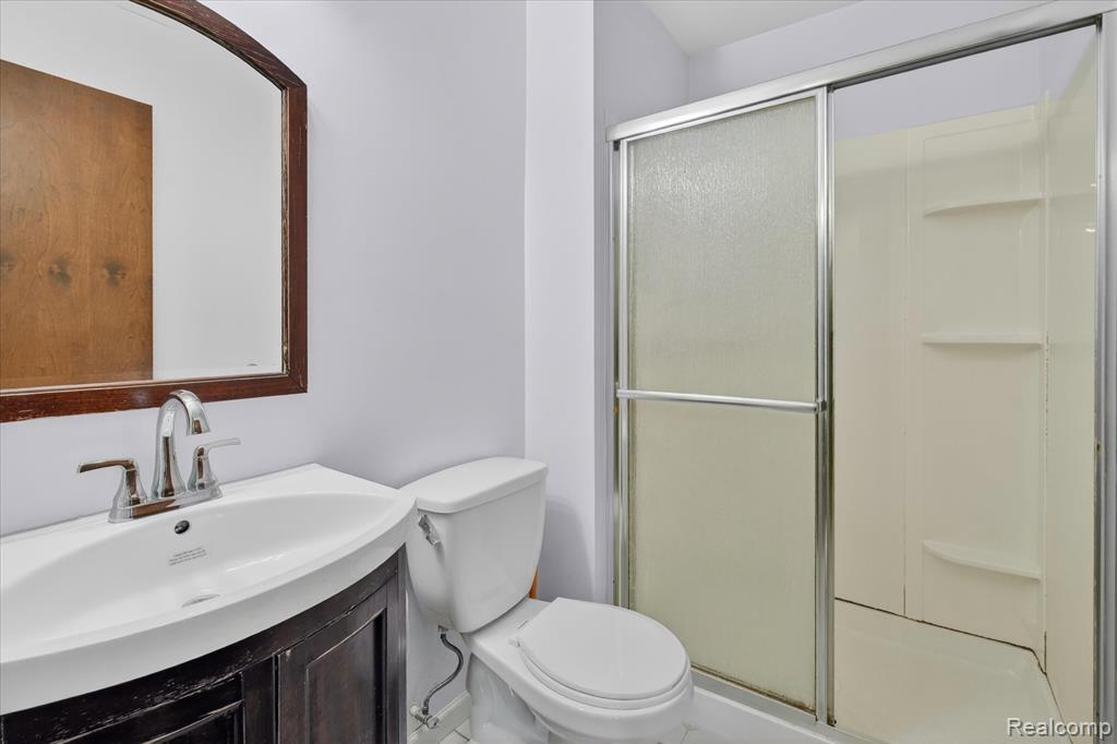 33953 Glover Street Property Photo 15