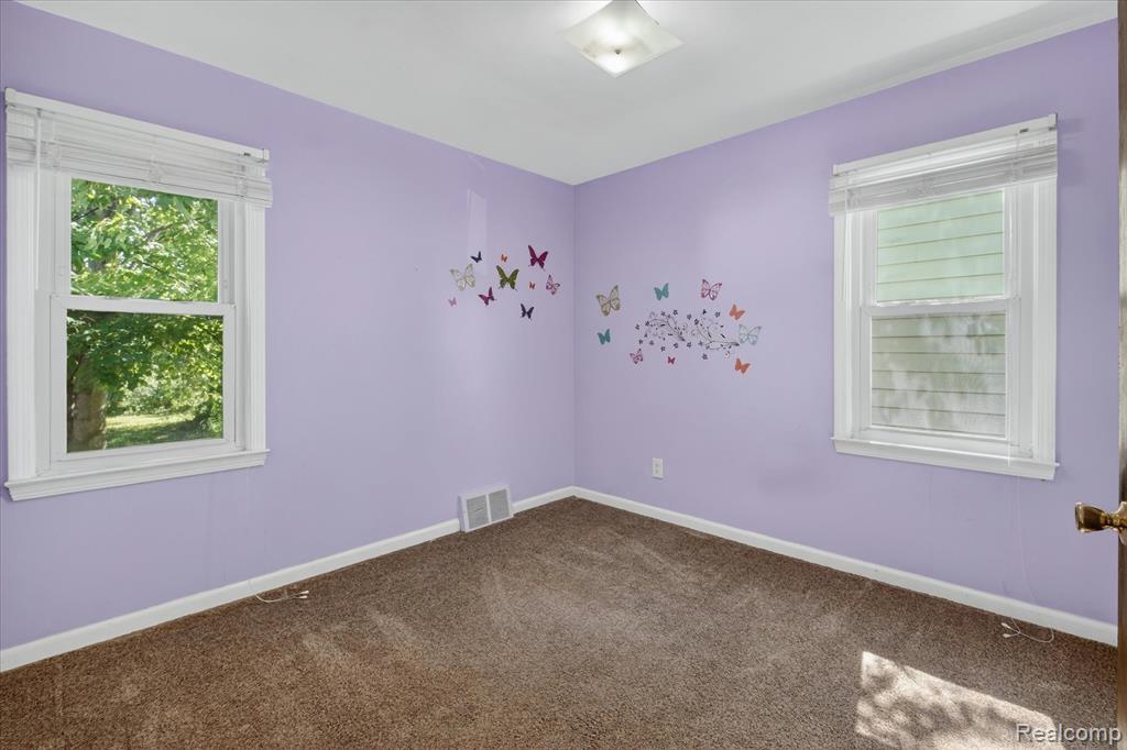 33953 Glover Street Property Photo 16