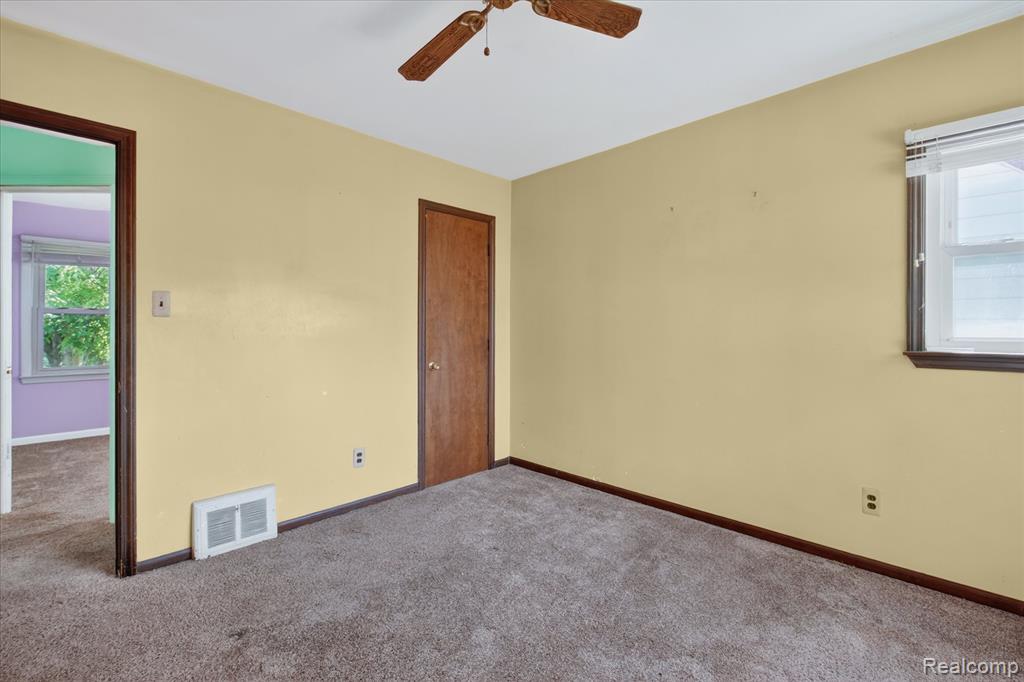 33953 Glover Street Property Photo 20