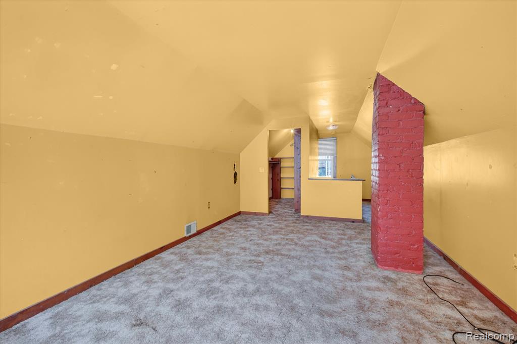 33953 Glover Street Property Photo 25