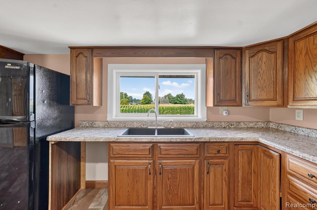 5660 Tittabawassee Road Property Photo 8