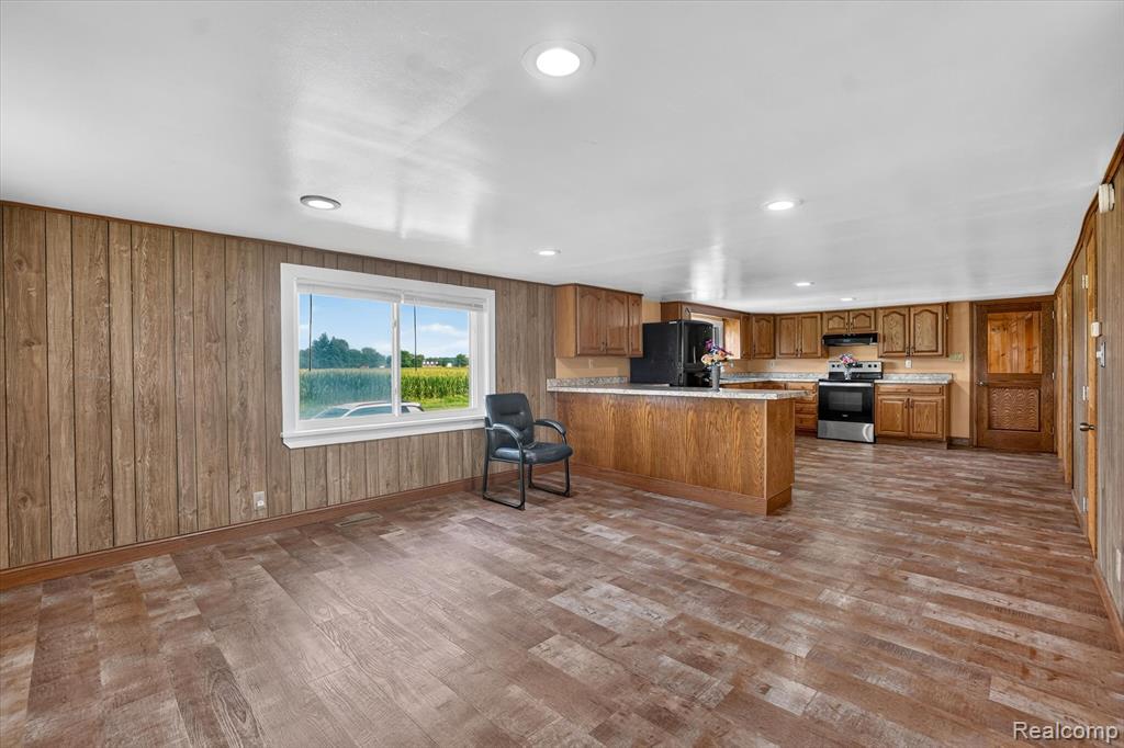 5660 Tittabawassee Road Property Photo 13