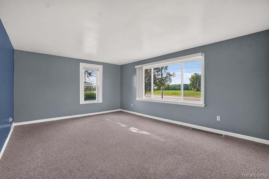5660 Tittabawassee Road Property Photo 17