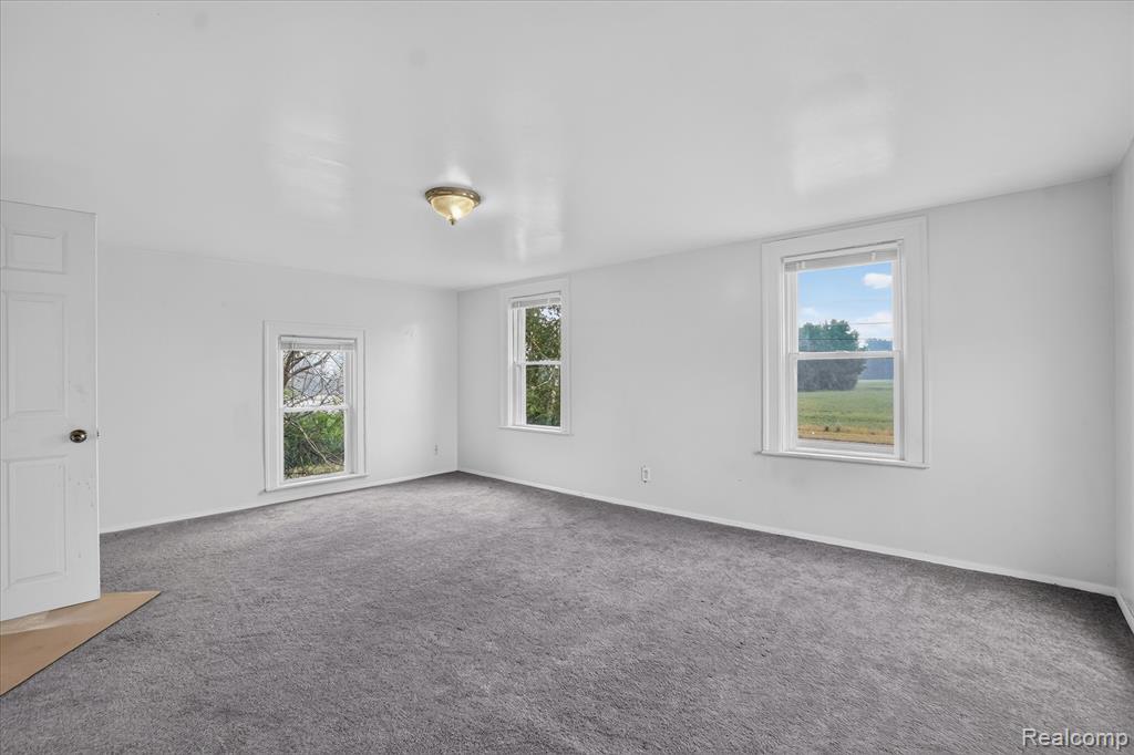 5660 Tittabawassee Road Property Photo 23