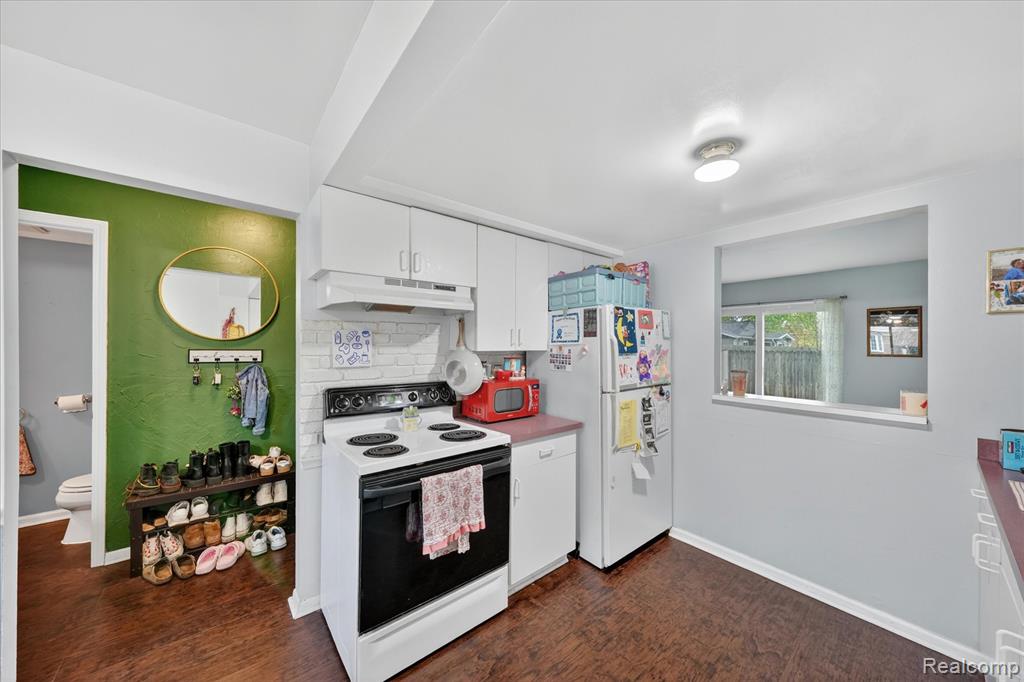 39700 Manor Drive Property Photo 10