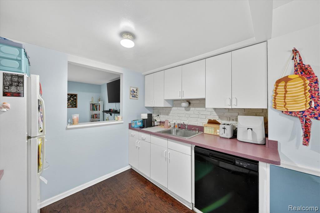 39700 Manor Drive Property Photo 11