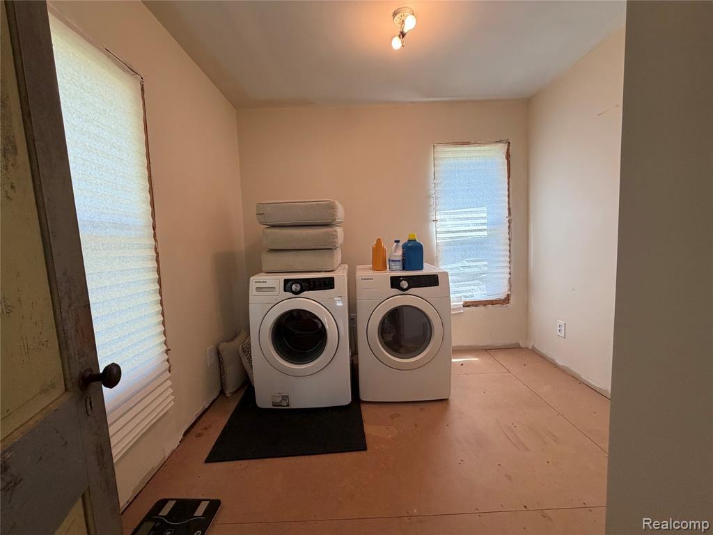 208 E Mill Street Property Photo 13