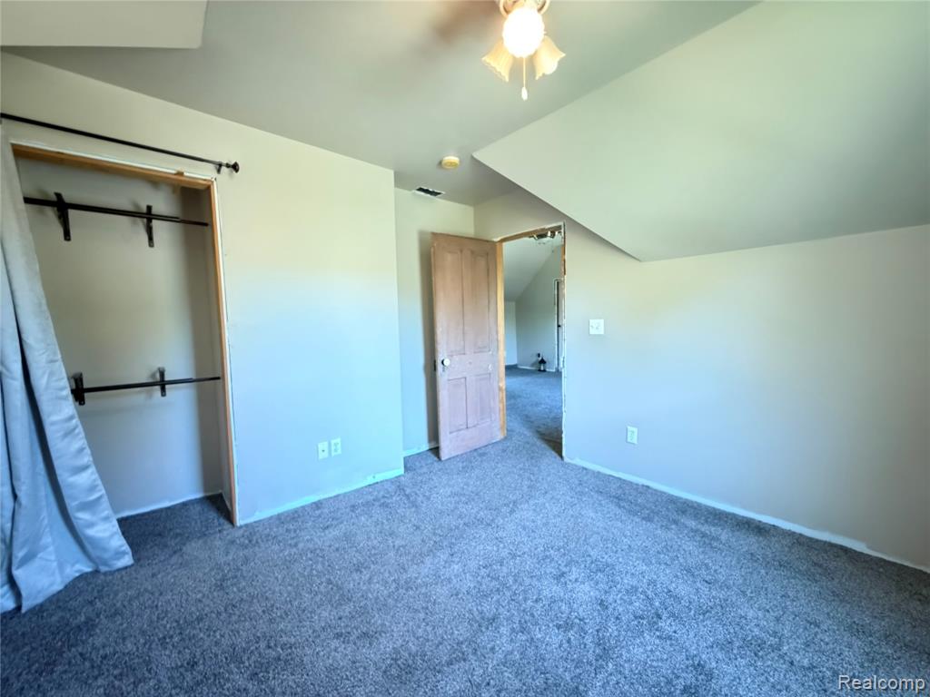 208 E Mill Street Property Photo 25