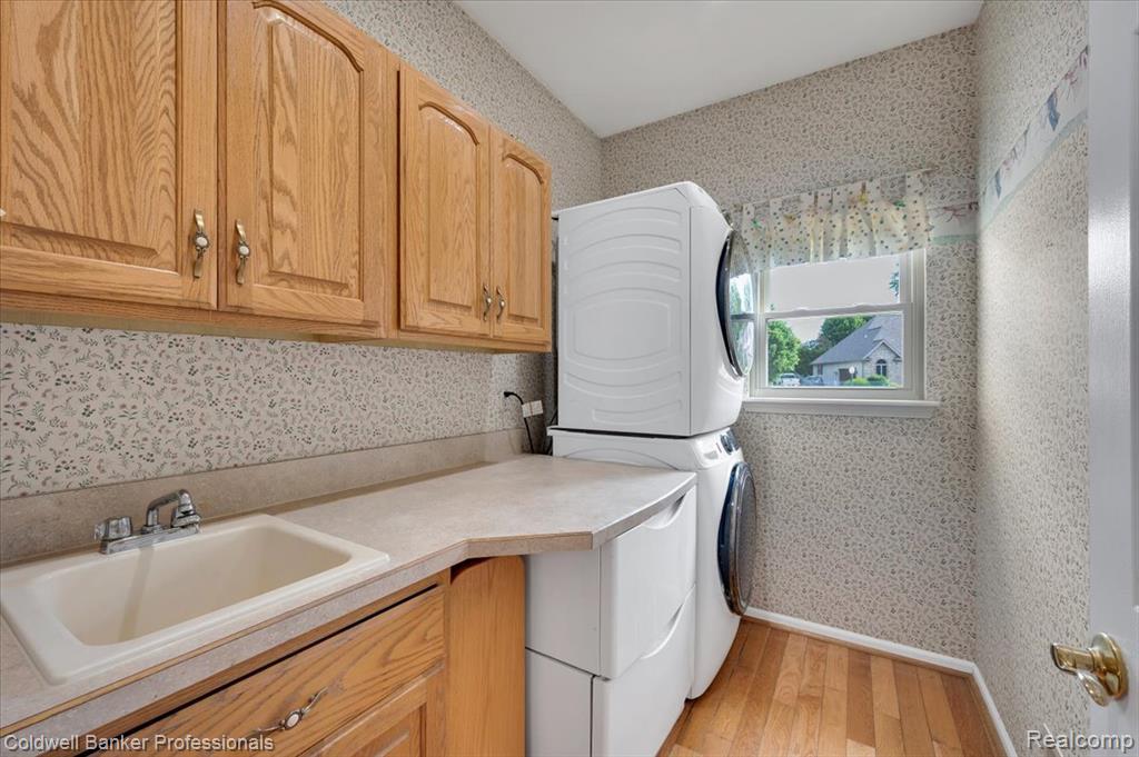 604 Carriage Way Property Photo 14