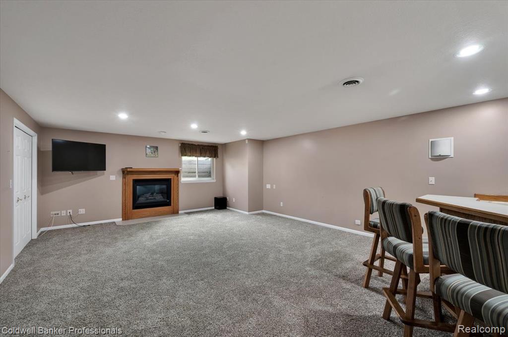 604 Carriage Way Property Photo 18
