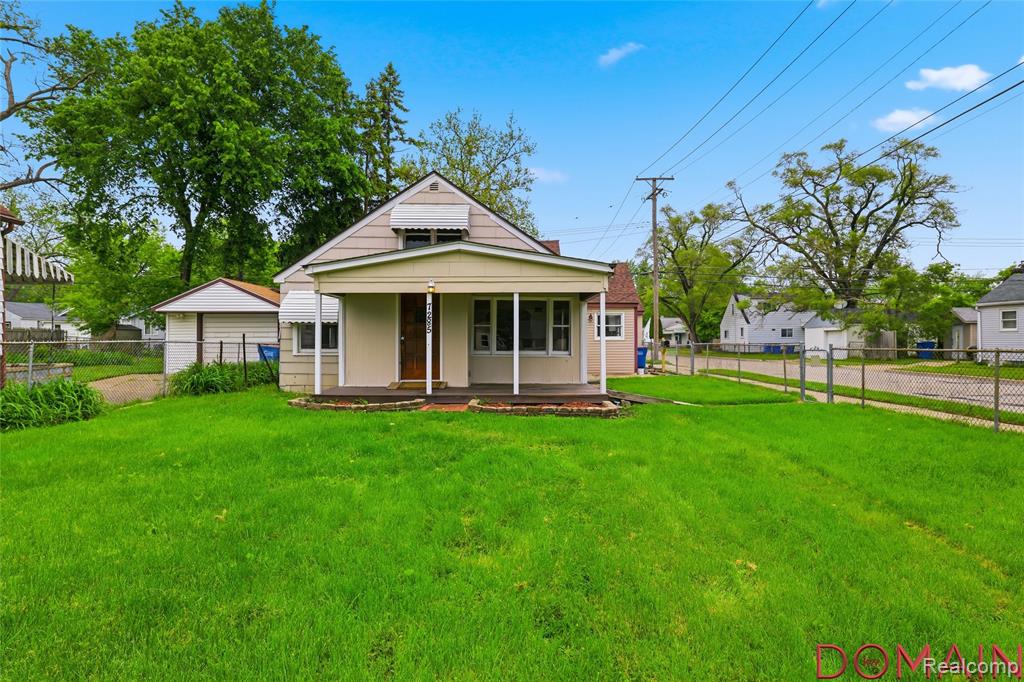 7285 Prospect Avenue Property Photo 1