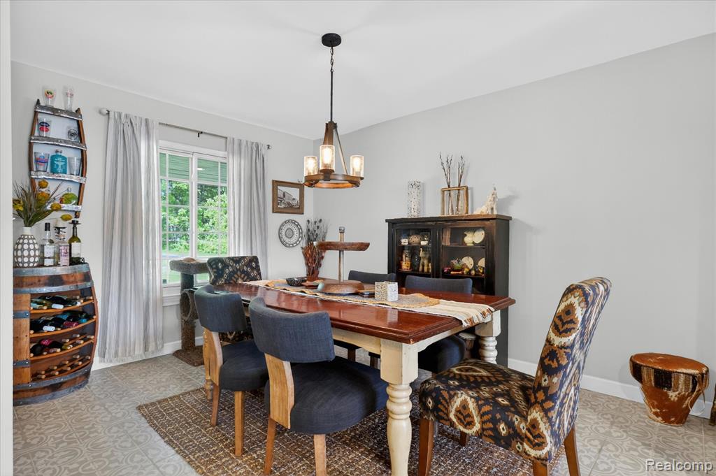 3860 E Commerce Road Property Photo 20