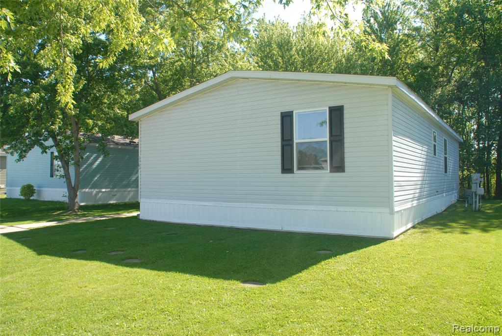 1101 Forest Lane Property Photo 3