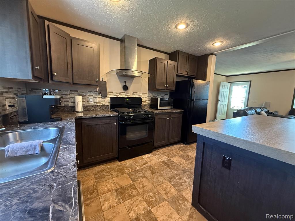 1101 Forest Lane Property Photo 15