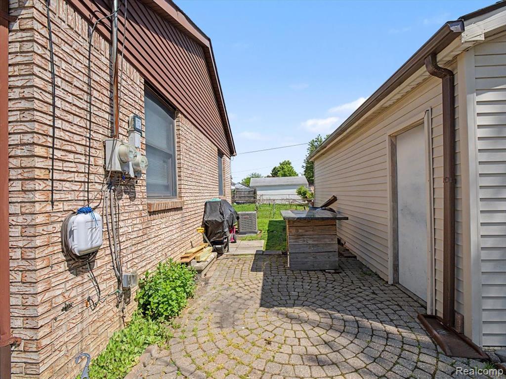 14275 Irene Street Property Photo 42