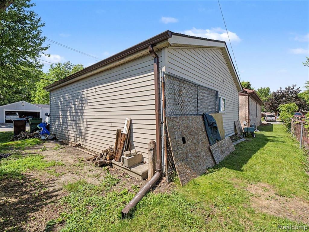 14275 Irene Street Property Photo 45