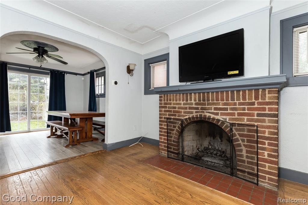 15223 Thomas Avenue Property Photo 4