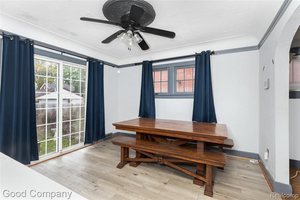 15223 Thomas Avenue Property Photo 5